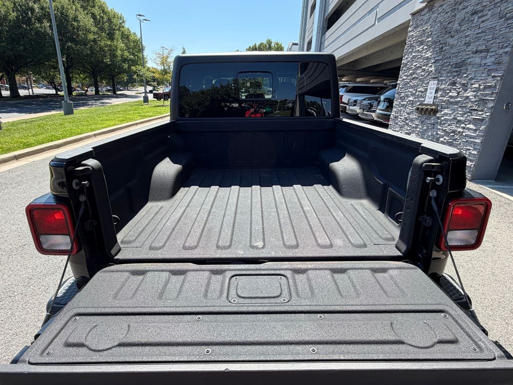 2022 Jeep Gladiator Willys