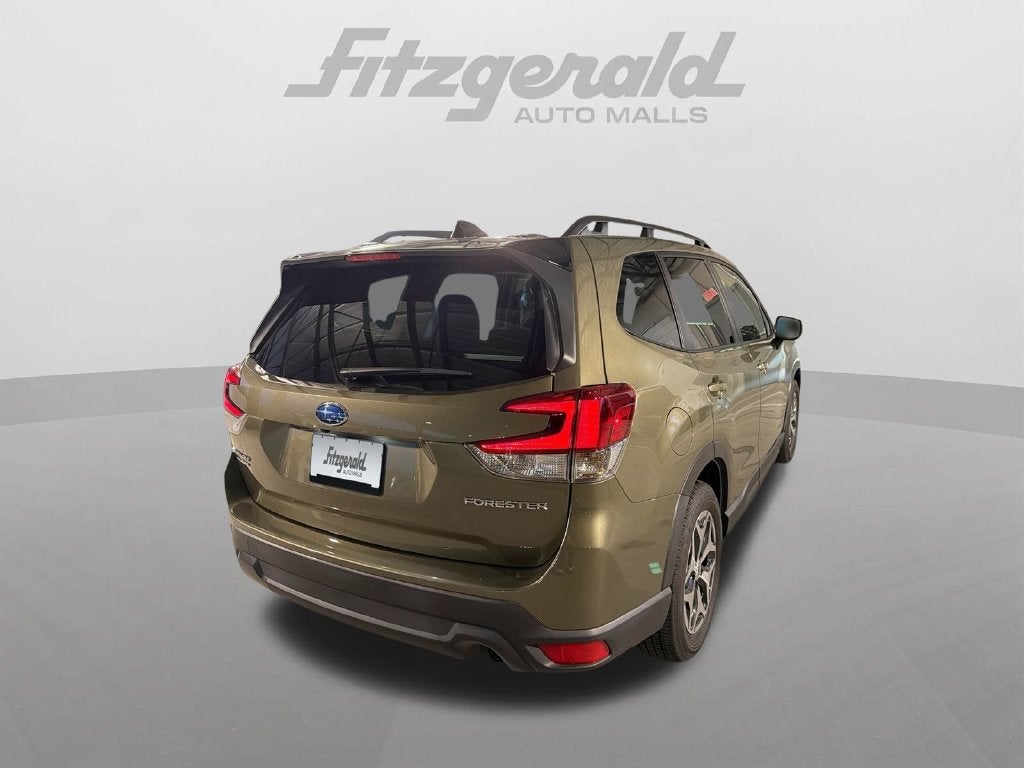 2024 Subaru Forester Premium