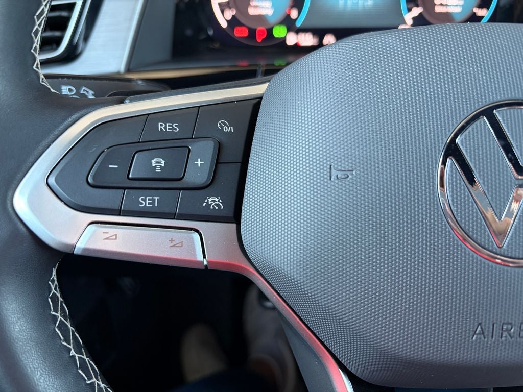 2024 Volkswagen Atlas Cross Sport 2.0T SE