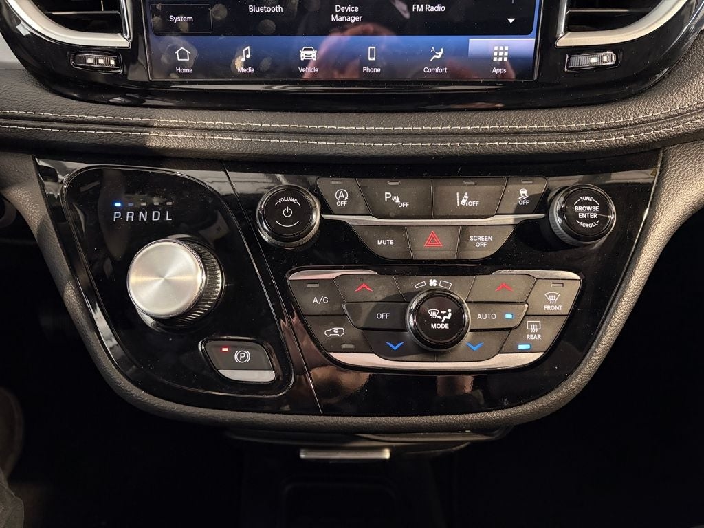 2024 Chrysler Pacifica Touring