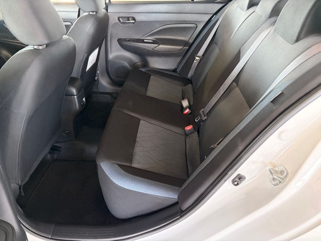 2023 Nissan Versa 1.6 SV