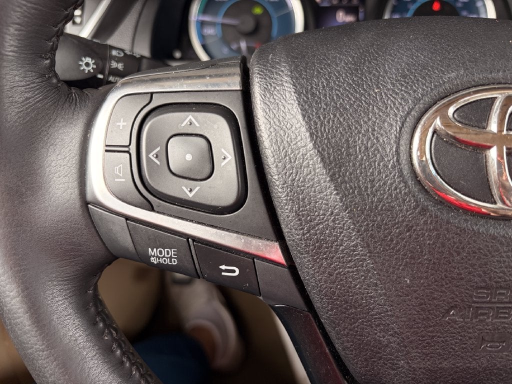 2016 Toyota Camry Hybrid XLE