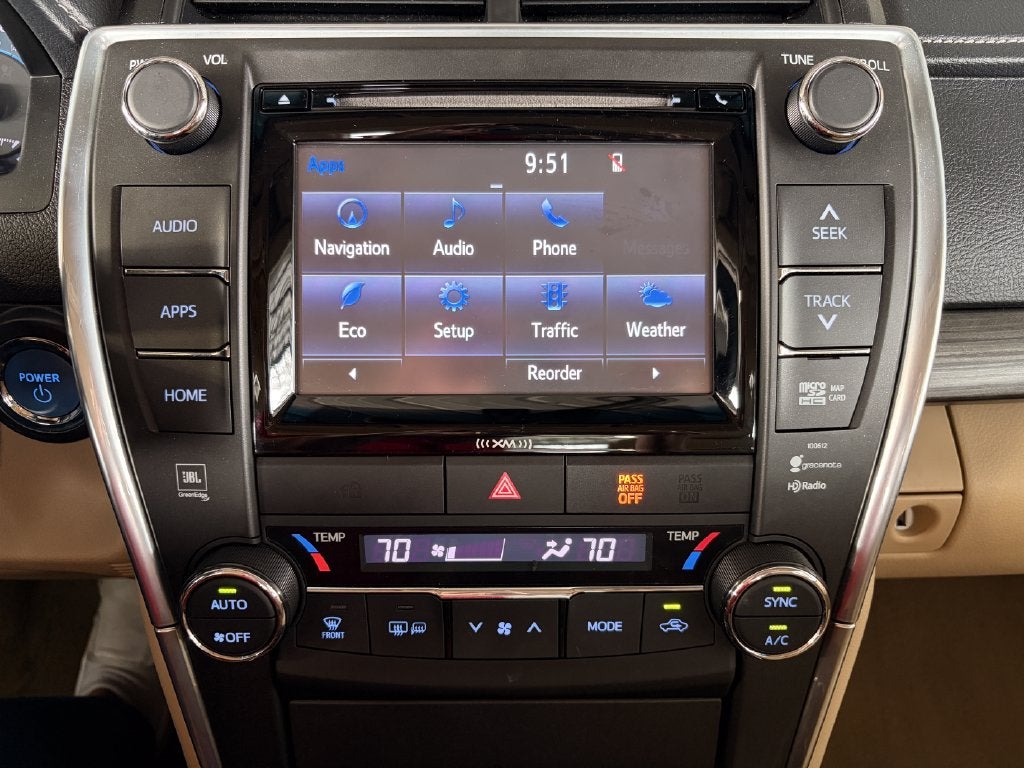 2016 Toyota Camry Hybrid XLE