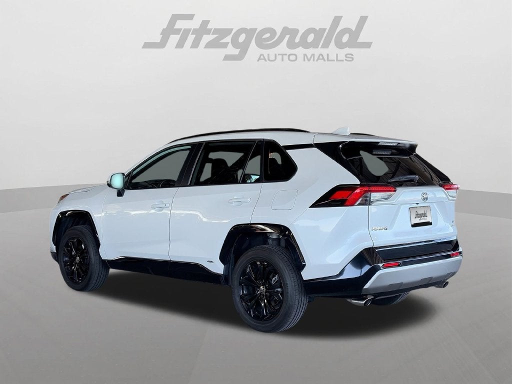 2024 Toyota RAV4 Hybrid SE