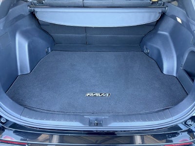 2024 Toyota RAV4 Hybrid SE