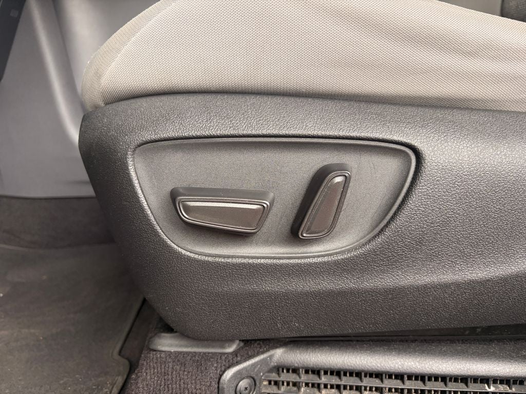 2024 Toyota Sienna LE 8 Passenger