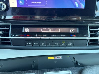 2025 Toyota Sienna LE 8 Passenger