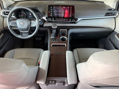 2024 Toyota SIENNA XLE XLE 8 Passenger