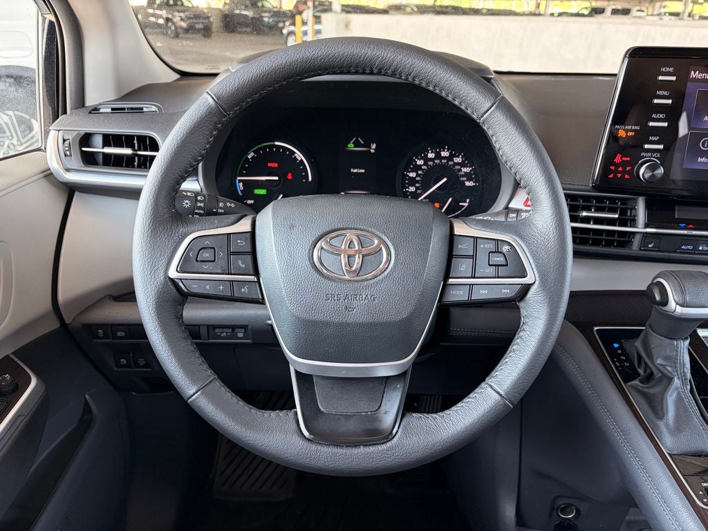 2024 Toyota SIENNA XLE XLE 8 Passenger