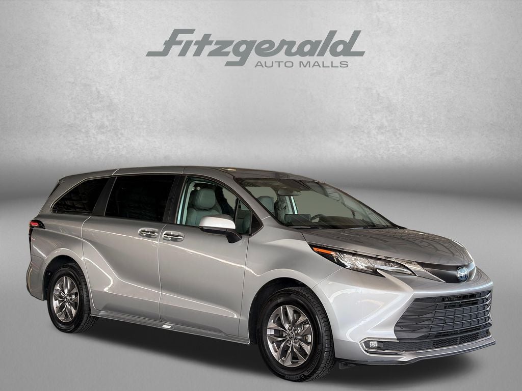 2023 Toyota Sienna XLE 7 Passenger