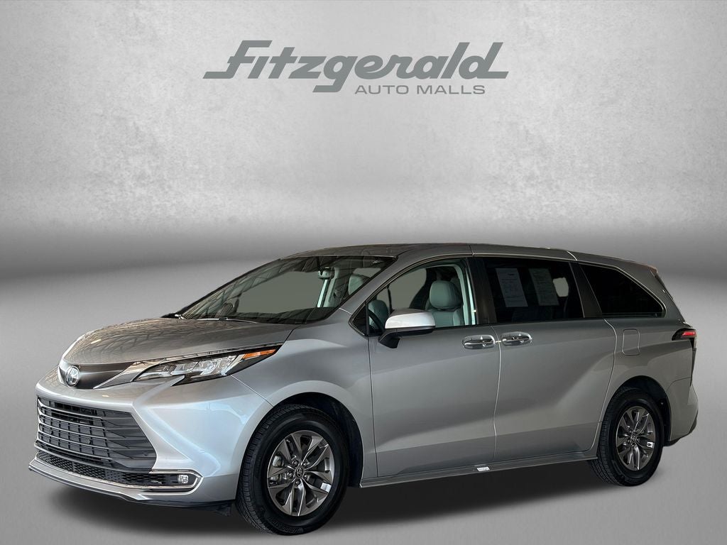 2023 Toyota Sienna XLE 7 Passenger