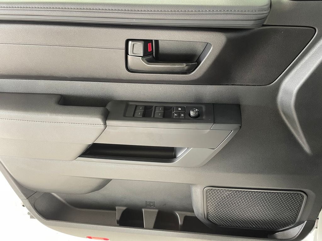 2025 Toyota TUNDRA 4X4 SR