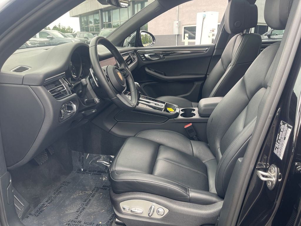 2024 Porsche Macan T