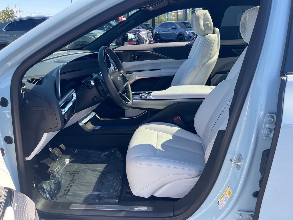 2024 Cadillac LYRIQ Sport