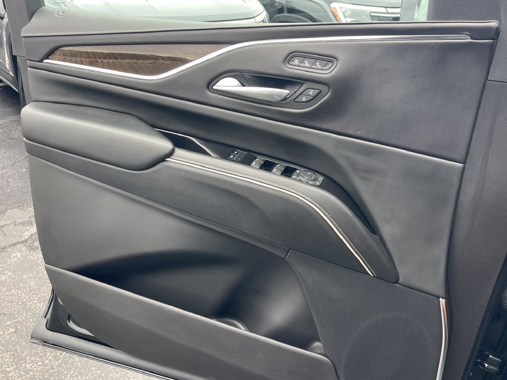 2024 Cadillac Escalade ESV Sport Platinum