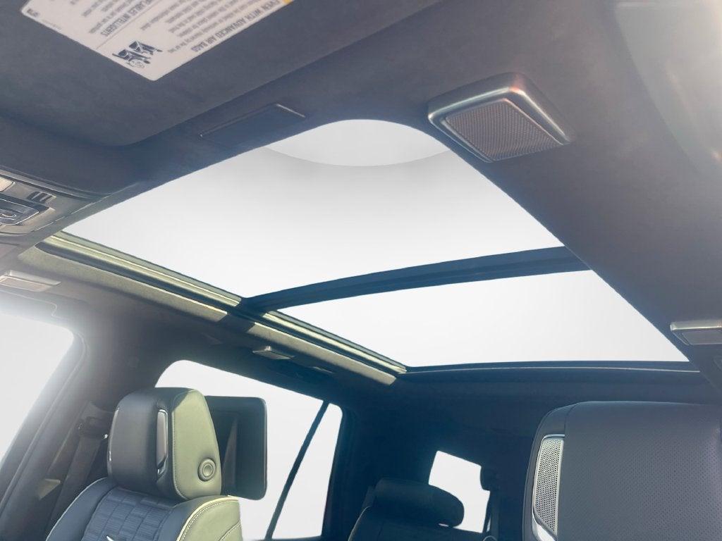 2025 Cadillac Escalade Sport Platinum
