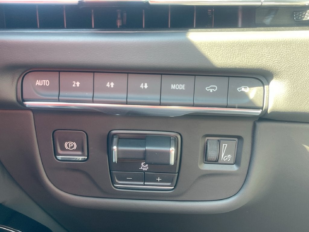 2025 Cadillac Escalade Sport Platinum