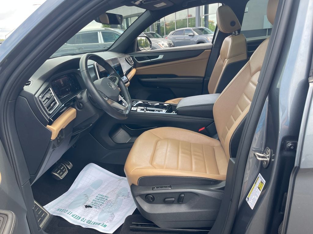 2024 Volkswagen Atlas Cross Sport 2.0T SEL R-Line
