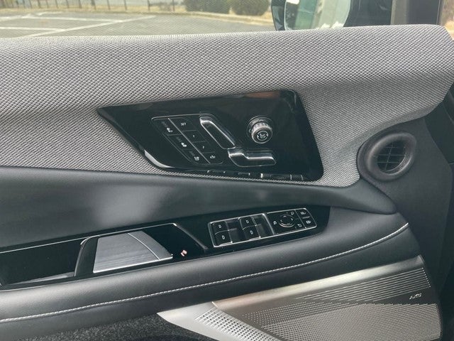 2025 Cadillac OPTIQ Luxury