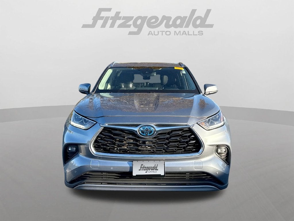 2021 Toyota Highlander Hybrid Platinum