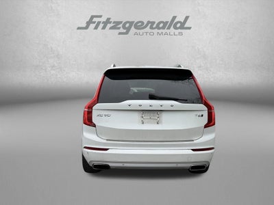 2016 Volvo XC90 T6 Momentum