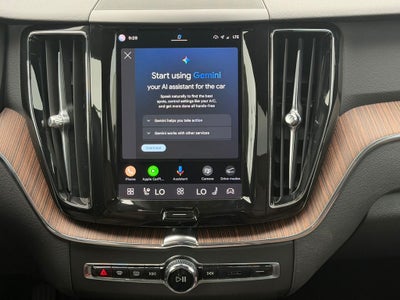 2023 Volvo XC60 B5 Plus Bright Theme