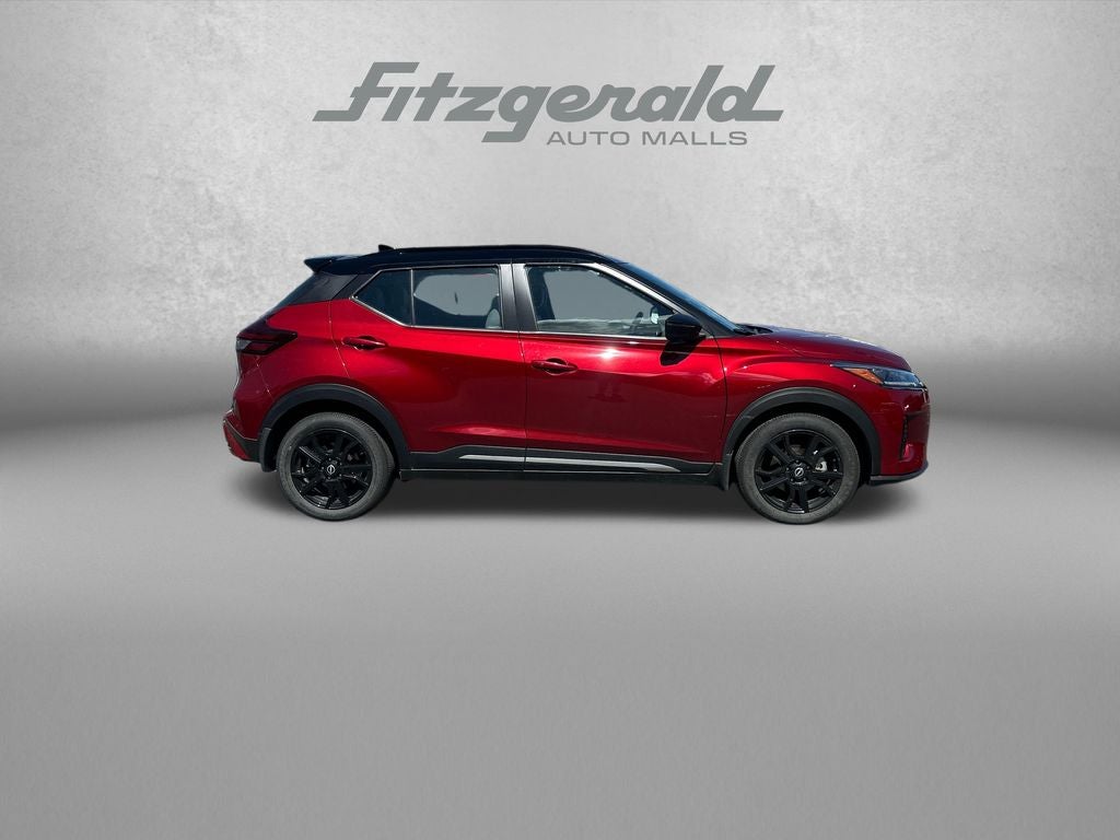 2024 Nissan Kicks SR