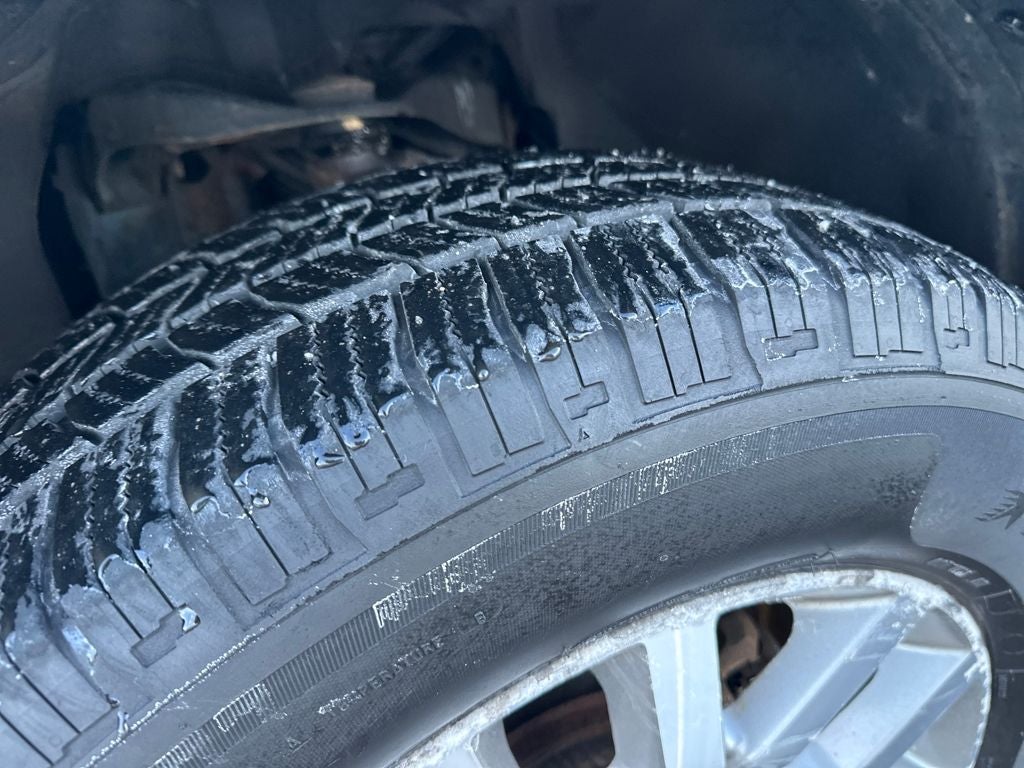 2012 Nissan Pathfinder LE