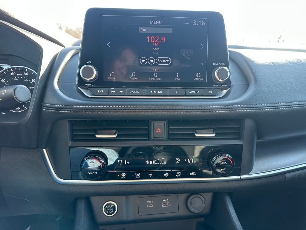 2023 Nissan Rogue SV