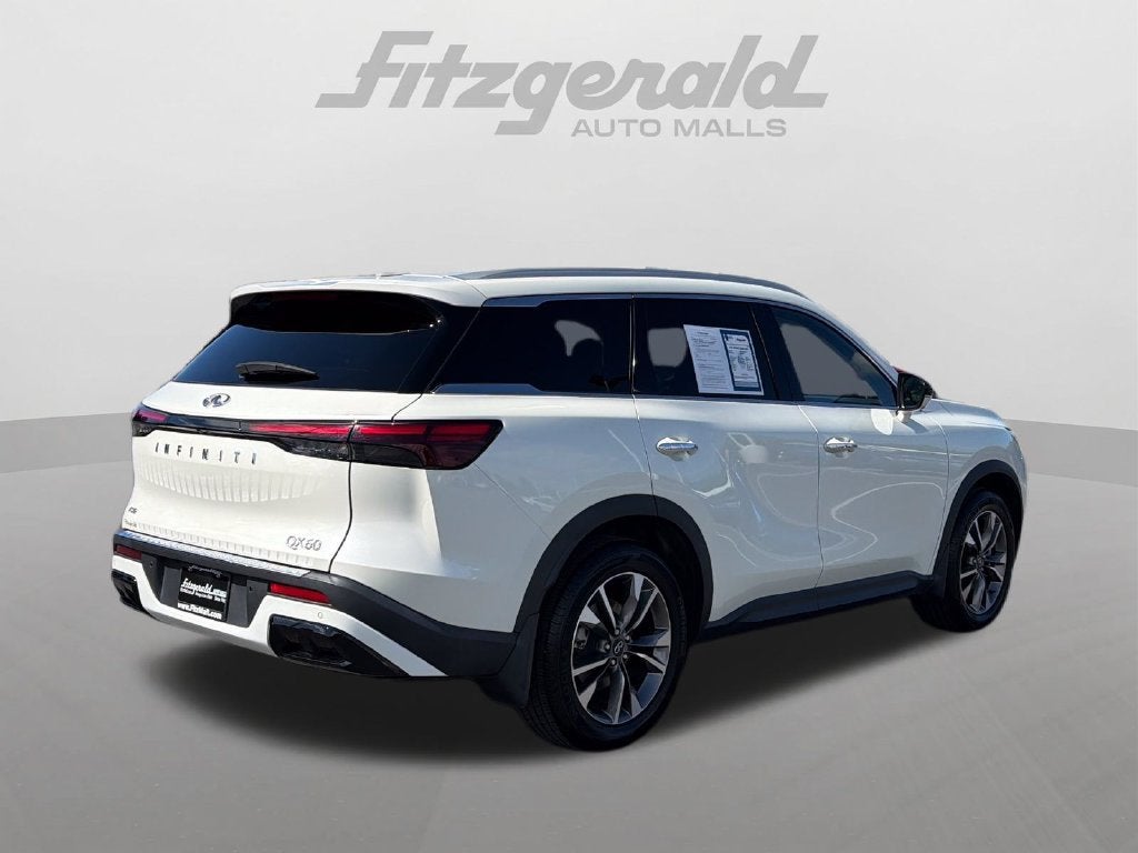 2023 INFINITI QX60 LUXE