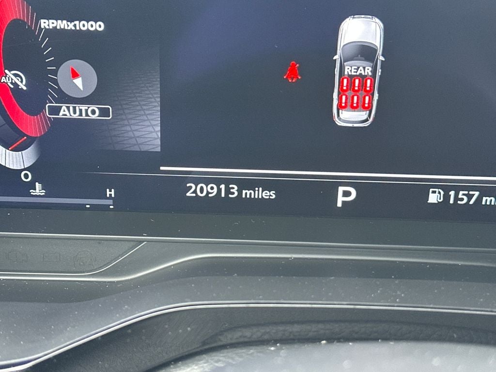 2025 Nissan Pathfinder Platinum