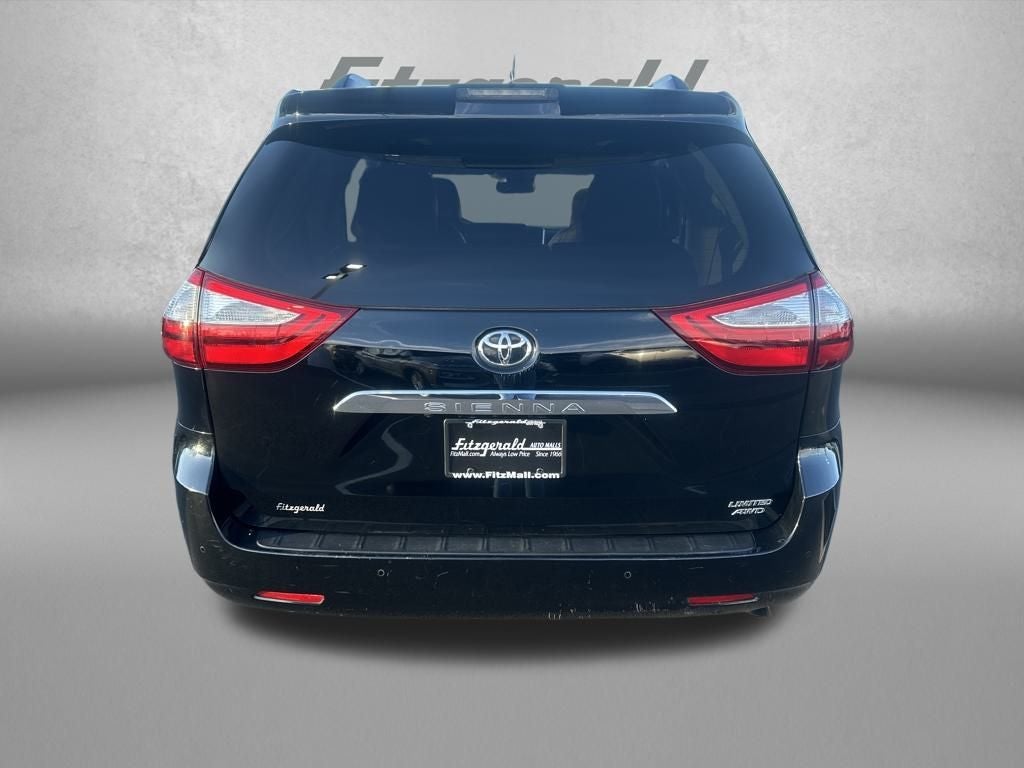2019 Toyota Sienna Limited Premium 7 Passenger