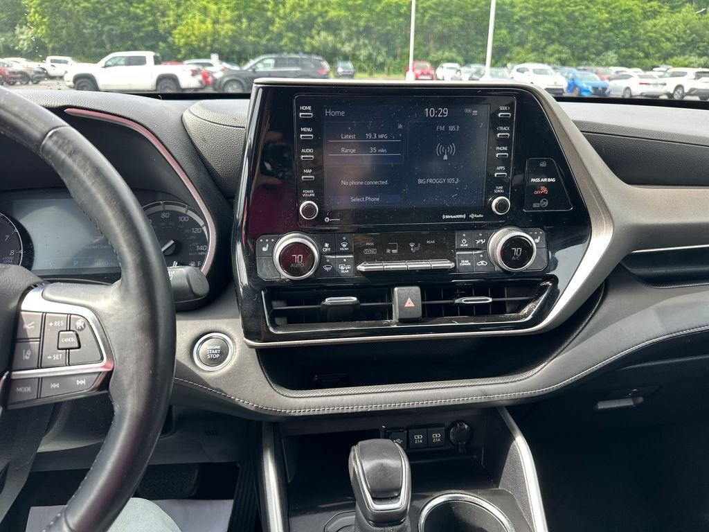 2021 Toyota Highlander XLE