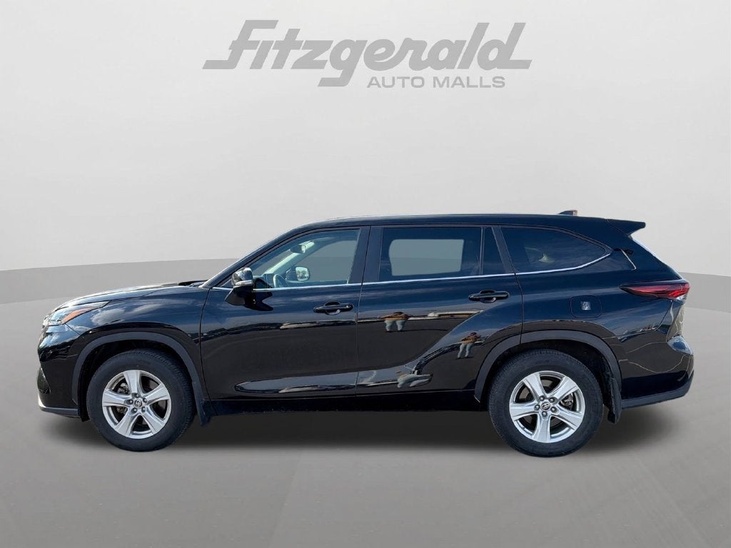 2024 Toyota Highlander LE