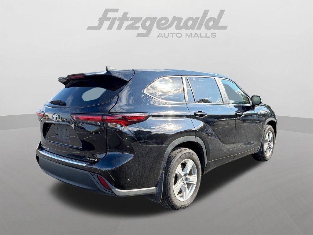 2024 Toyota Highlander LE