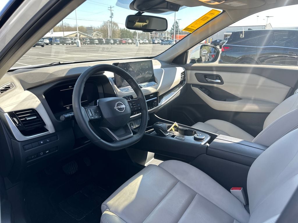 2025 Nissan Rogue SL