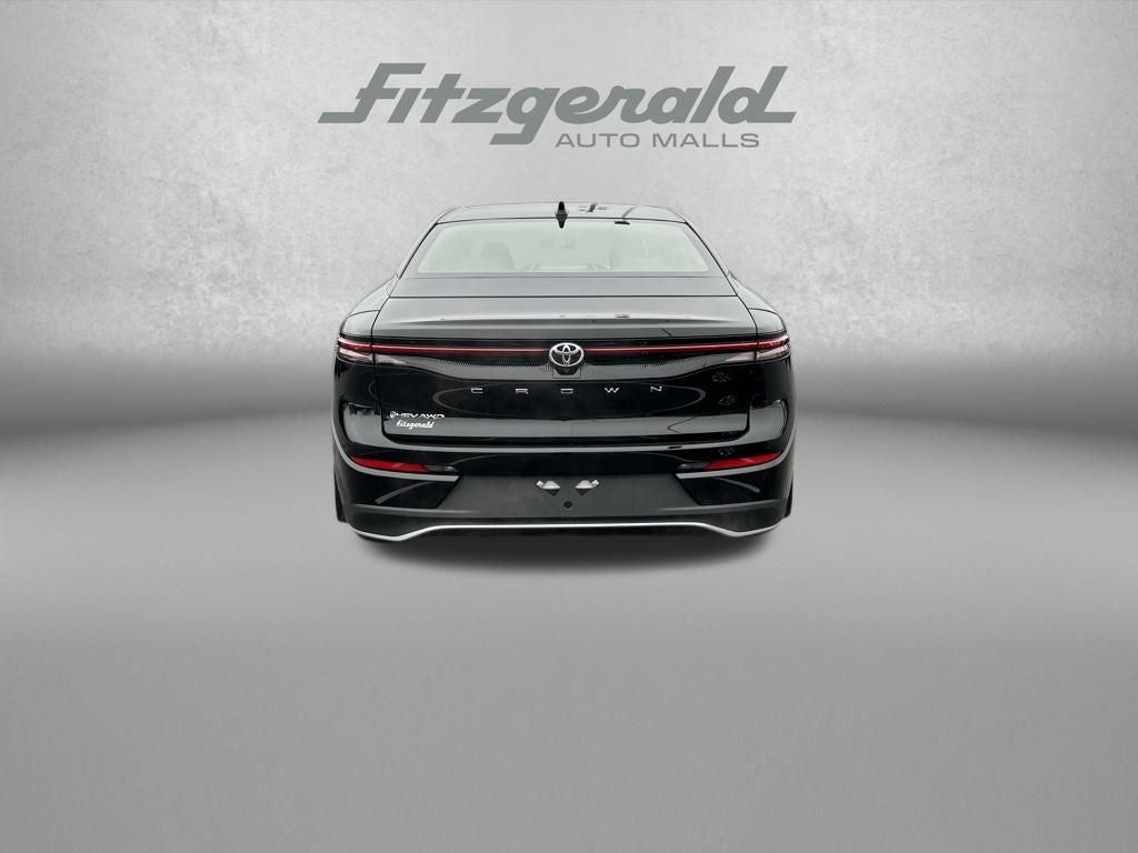 2024 Toyota CROWN XLE