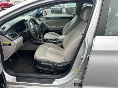 2016 Hyundai Sonata Hybrid SE