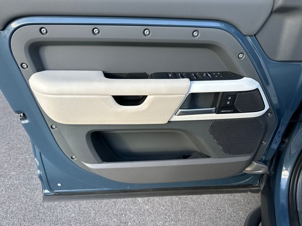 2024 Land Rover Defender 110 S