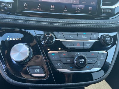 2024 Chrysler Pacifica Touring