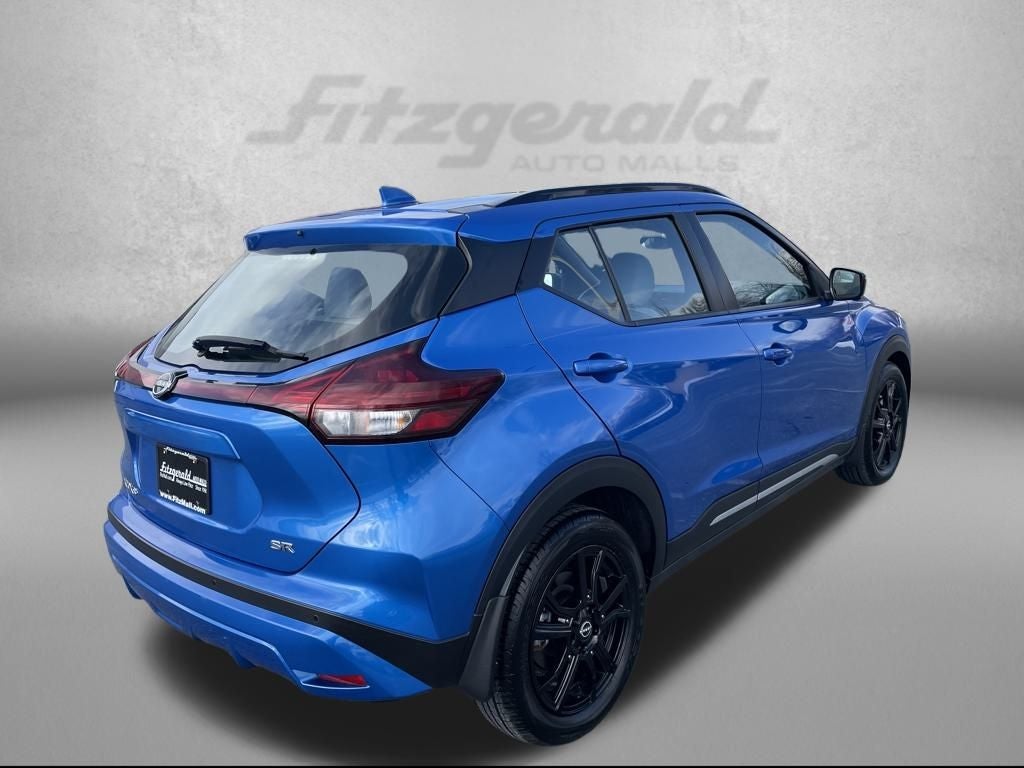 2023 Nissan Kicks SR