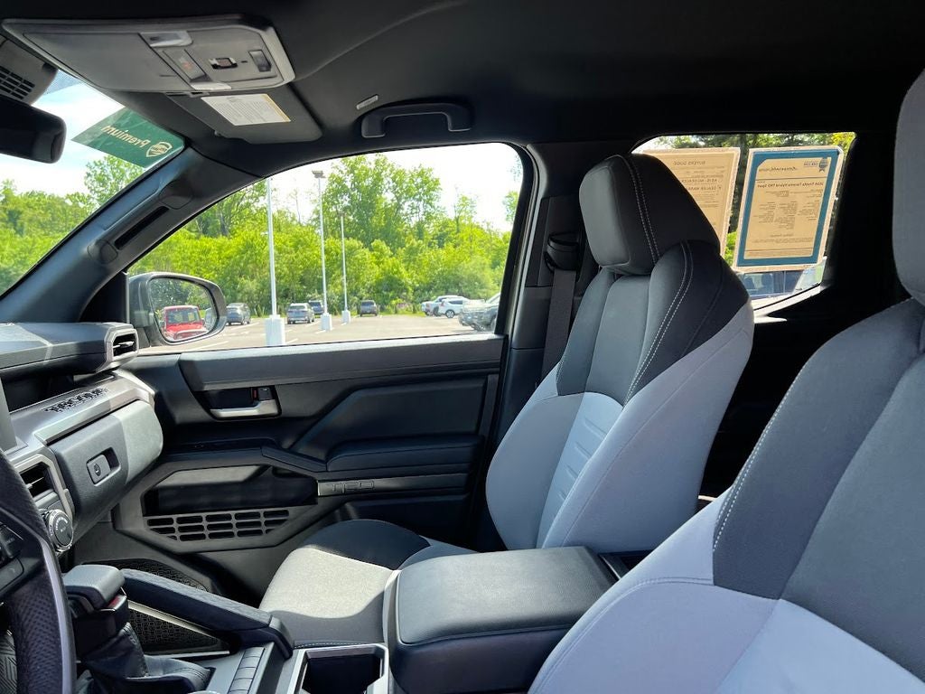 2024 Toyota Tacoma Hybrid TRD Sport