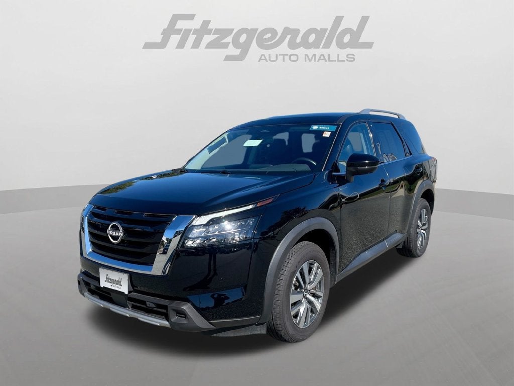 2025 Nissan Pathfinder SL