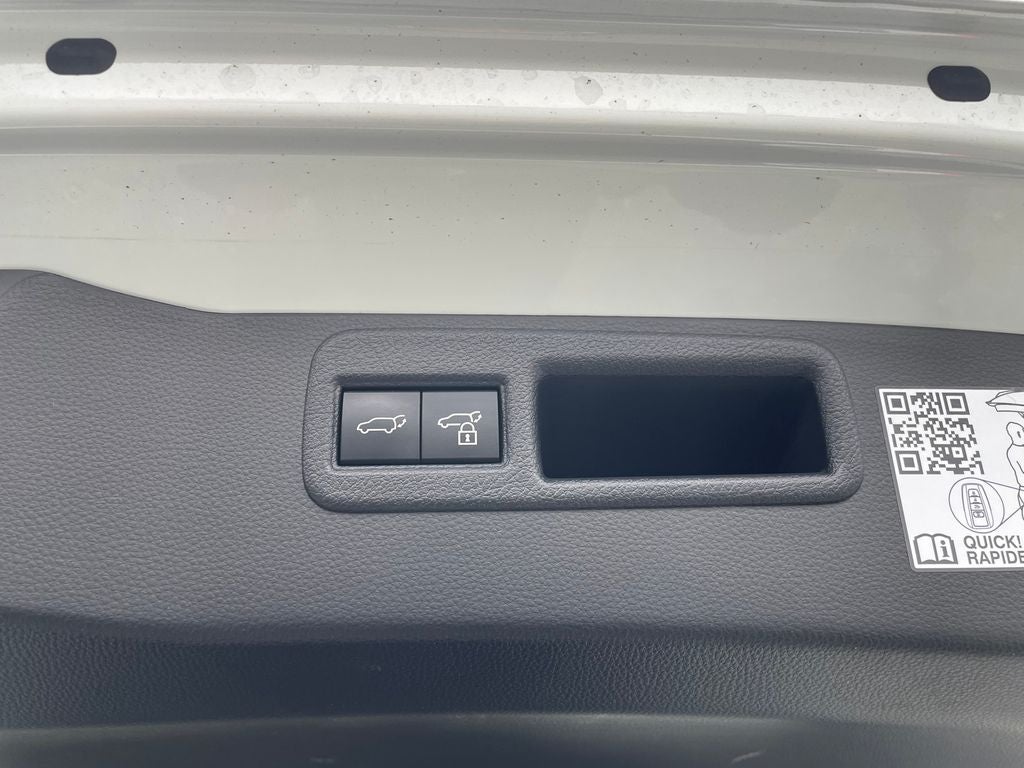 2024 Toyota Venza LE