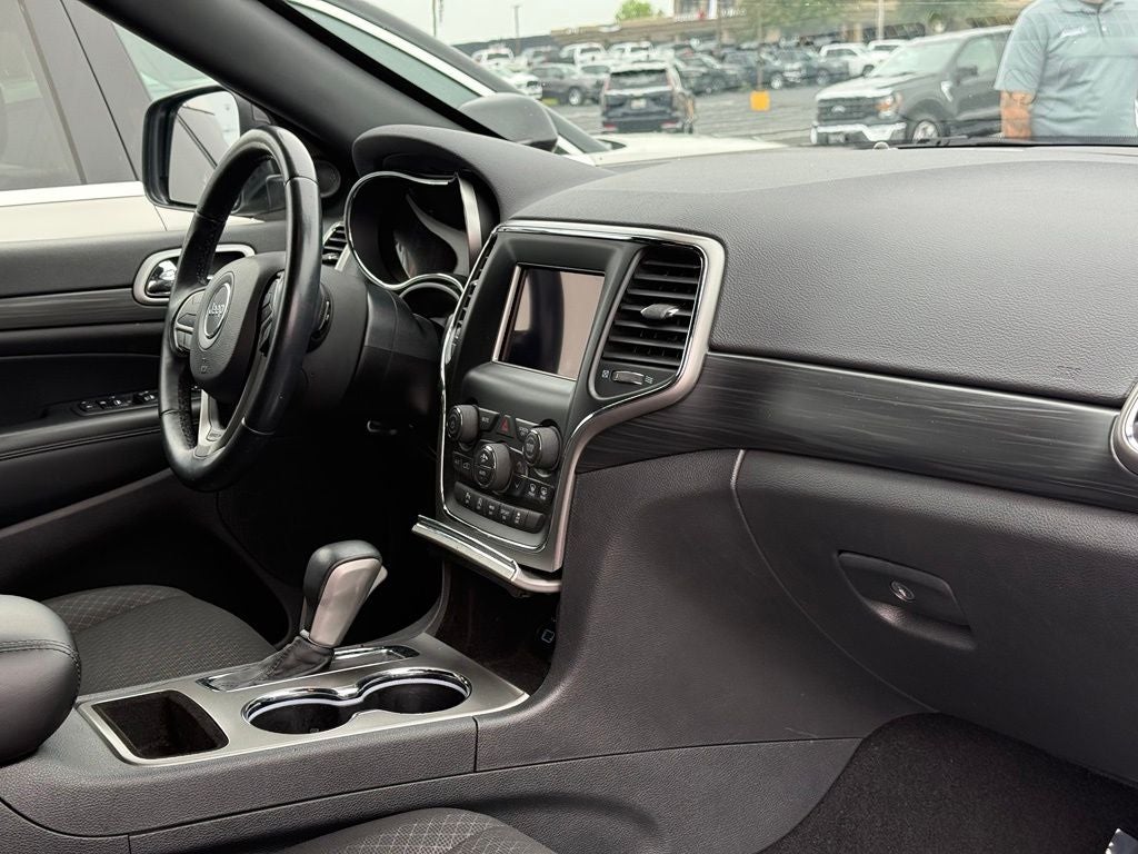 2020 Jeep Grand Cherokee Laredo E 4x4