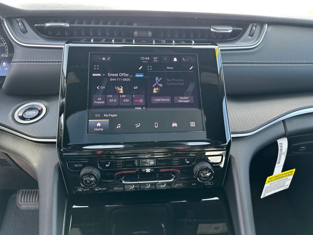 2025 Jeep Grand Cherokee GRAND CHEROKEE LAREDO X 4X4