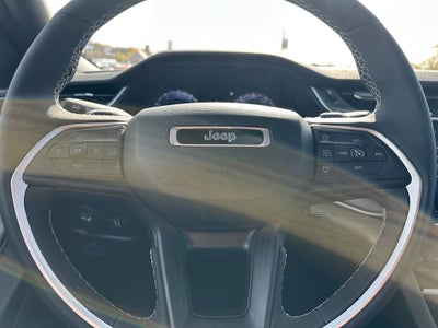 2025 Jeep Grand Cherokee GRAND CHEROKEE LAREDO X 4X4