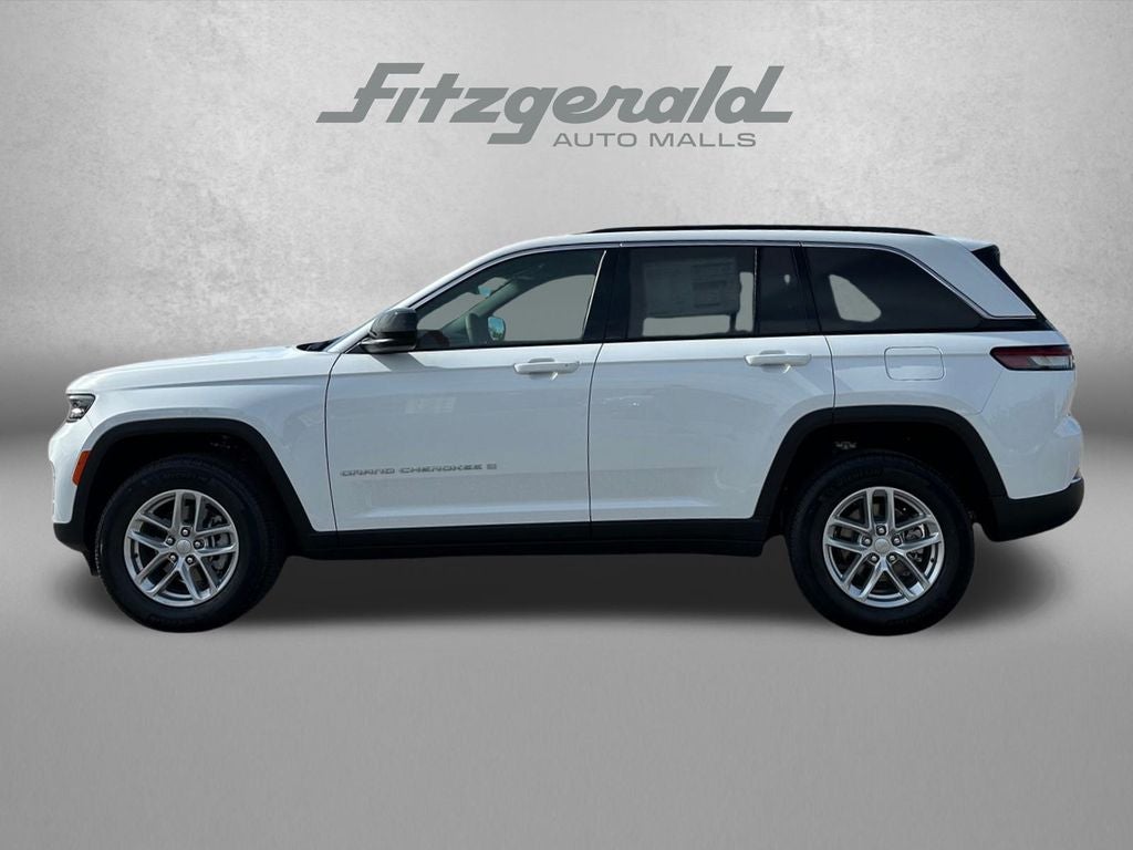 2025 Jeep Grand Cherokee GRAND CHEROKEE LAREDO X 4X4
