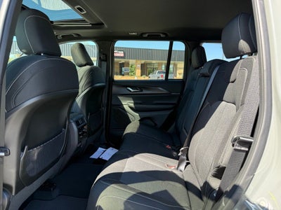2027 Jeep Grand Cherokee Laredo X