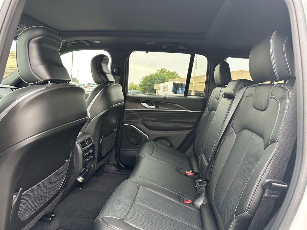 2025 Jeep Grand Cherokee GRAND CHEROKEE OVERLAND 4X4